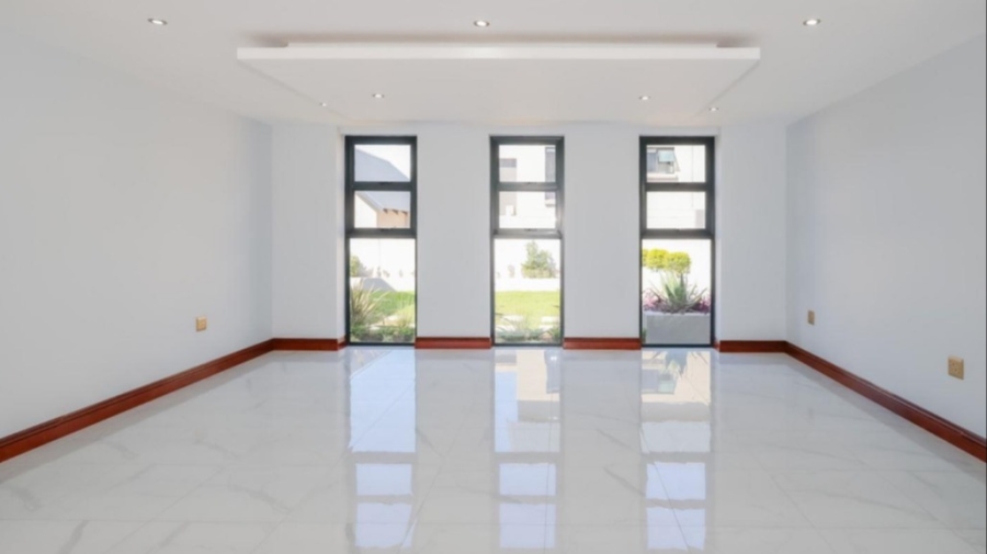 5 Bedroom Property for Sale in Leloko Lifestyle Estate North West